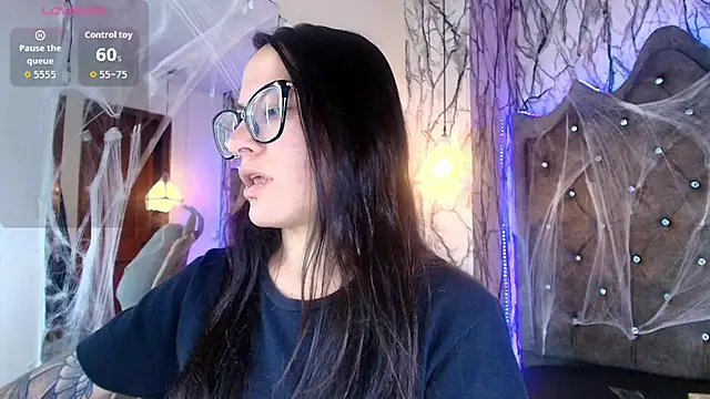 Snapshot of Zami_Escobar_of chatting on 10-24-25, 06:40 Zami Escobar of online show from 10-24-25, 06:40