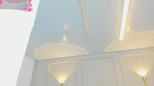 victoria bourne online show from 10-18-25, 07:05