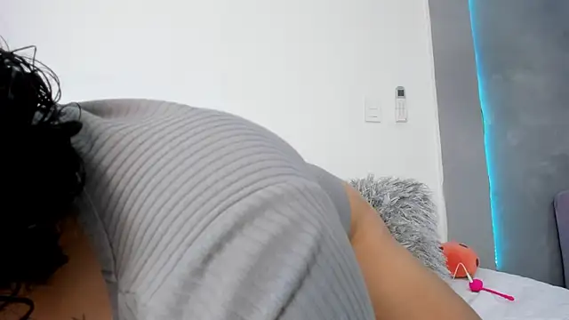 alexholyy online show from 10-31-25, 01:52