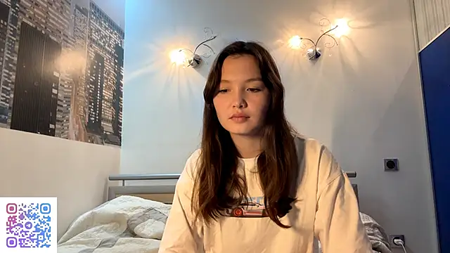 KiraVelvet online show from 09-18-25, 10:07