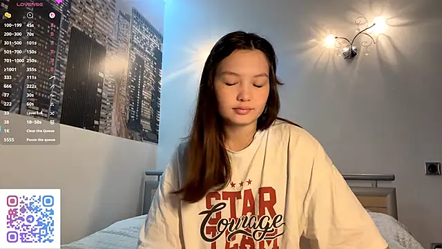 KiraVelvet online show from 09-22-25, 02:50
