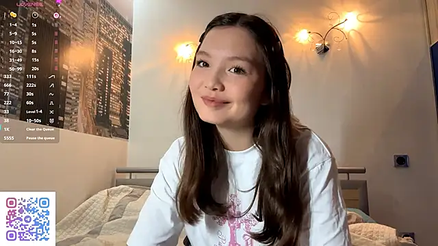 KiraVelvet online show from 09-19-25, 09:46