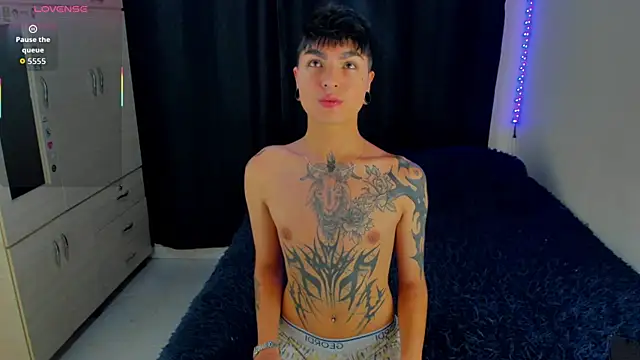 Dark luckyyy online show from 11-04-25, 08:12