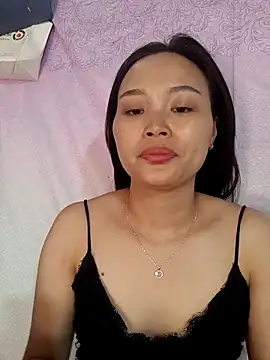 Lili lovely online show from 10-23-25, 02:43