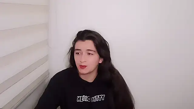 DanniG2000  online show from 10-04-25, 03:30