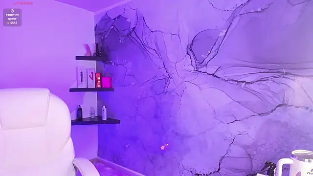 Lilokat  online show from 01-13-26, 03:43