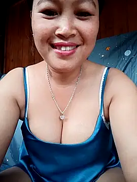 maycuc123 online show from 10-03-25, 01:53