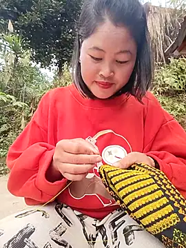 maycuc123 online show from 12-15-25, 12:38