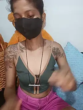 Snapshot of emali_baba chatting on 07-14-26, 10:54 emali baba online show from 07-14-26, 10:54