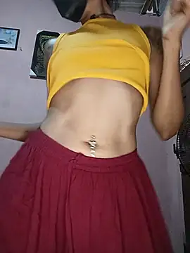 Snapshot of emali_baba chatting on 06-17-26, 10:25 emali baba online show from 06-17-26, 10:25
