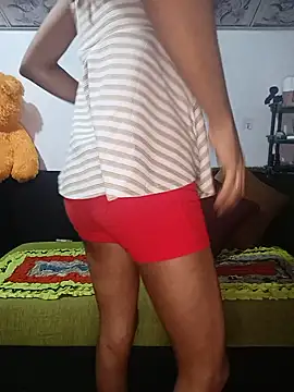 Snapshot of emali_baba chatting on 05-14-26, 04:15 emali baba online show from 05-14-26, 04:15