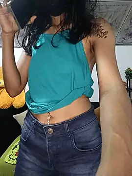 Snapshot of emali_baba chatting on 05-09-26, 05:22 emali baba online show from 05-09-26, 05:22