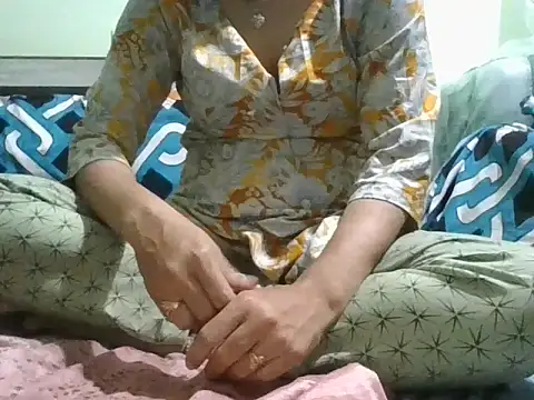 Roshani hoty online show from 01-13-26, 06:23