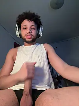 Snapshot of Troydaddy578 chatting on 02-13-26, 06:13 Troydaddy578 online show from 02-13-26, 06:13