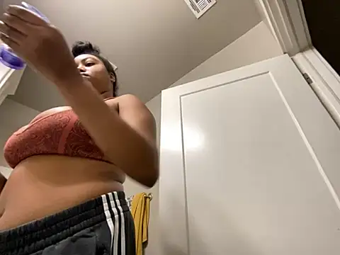 princesslivv online show from 10-14-25, 08:53