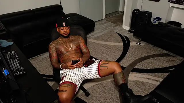 SLANGONDEMHOES online show from 02-11-26, 06:19