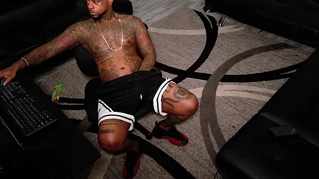 SLANGONDEMHOES online show from 03-19-26, 07:08