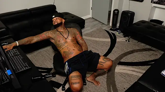 SLANGONDEMHOES online show from 02-10-26, 07:51