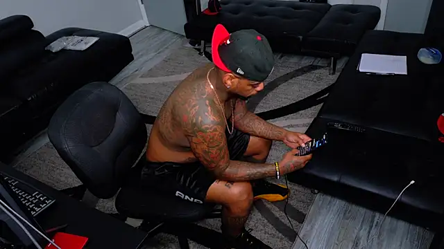 SLANGONDEMHOES online show from 04-07-26, 11:17