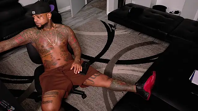 SLANGONDEMHOES online show from 03-17-26, 06:38