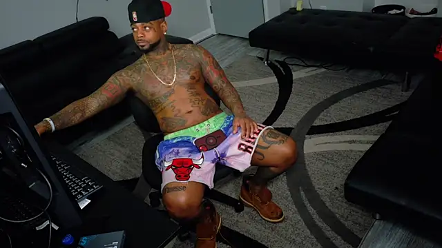 SLANGONDEMHOES online show from 04-04-26, 01:17