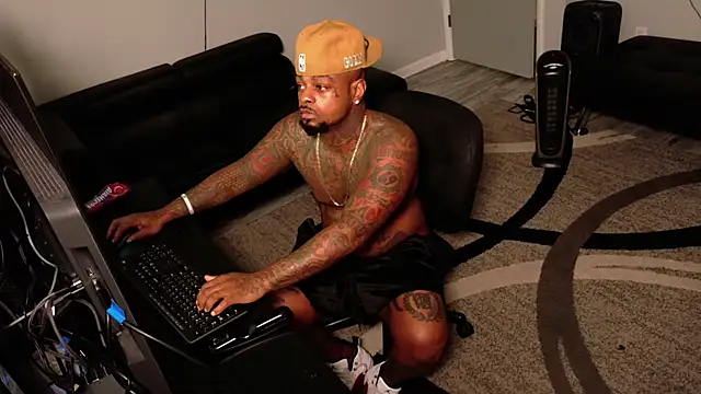 SLANGONDEMHOES online show from 05-12-26, 07:05