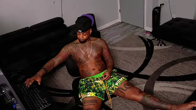 SLANGONDEMHOES online show from 03-21-26, 06:47