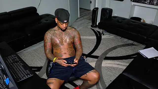 SLANGONDEMHOES online show from 03-06-26, 02:34