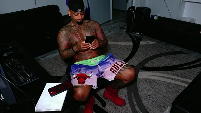 SLANGONDEMHOES online show from 06-07-26, 02:44