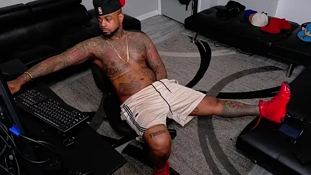 SLANGONDEMHOES online show from 04-22-26, 02:02