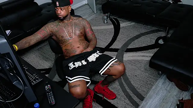 SLANGONDEMHOES online show from 03-29-26, 02:41