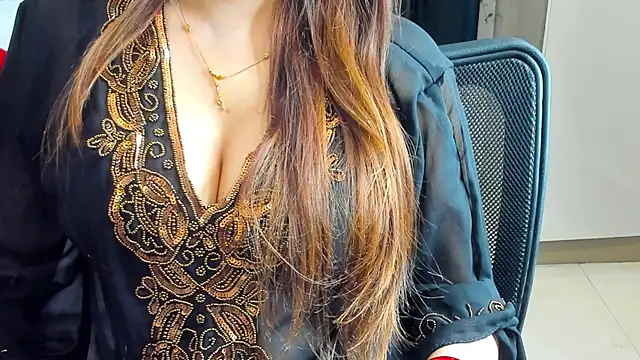 Shawtty Girl online show from 10-25-25, 05:35