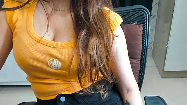 Shawtty Girl online show from 10-22-25, 06:29