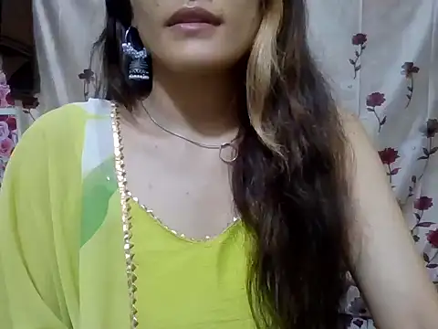 Amira90 online show from 10-15-25, 05:32