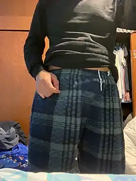 Snapshot of zzagreo chatting on 10-03-25, 07:10 zzagreo online show from 10-03-25, 07:10