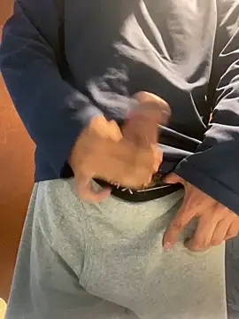 Snapshot of zzagreo chatting on 09-22-25, 07:25 zzagreo online show from 09-22-25, 07:25