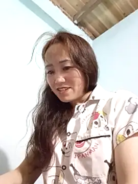 Snapshot of Fienjr chatting on 02-16-26, 03:32 Fienjr online show from 02-16-26, 03:32