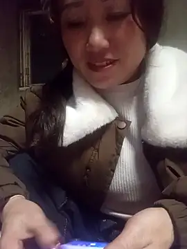 Snapshot of Fienjr chatting on 02-18-26, 12:56 Fienjr online show from 02-18-26, 12:56