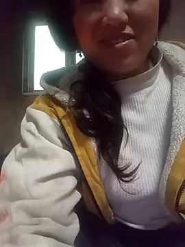 Snapshot of Fienjr chatting on 02-19-26, 01:24 Fienjr online show from 02-19-26, 01:24