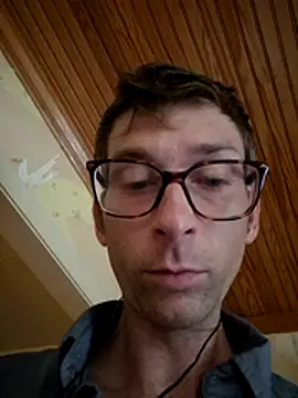 Snapshot of mresquared chatting on 05-25-26, 10:19 mresquared online show from 05-25-26, 10:19