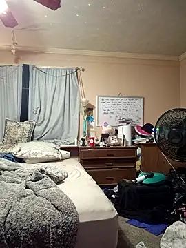 mresquared online show from 03-11-26, 04:56