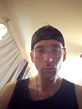 mresquared online show from 04-04-26, 01:50