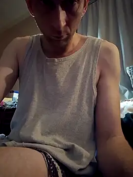 mresquared online show from 04-15-26, 03:56