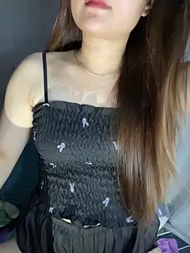 Snapshot of Hinne07 chatting on 09-18-25, 03:48 Hinne07 online show from 09-18-25, 03:48