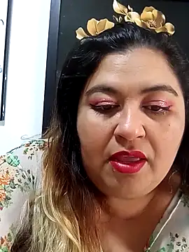 curvy diva  online show from 10-05-25, 11:56