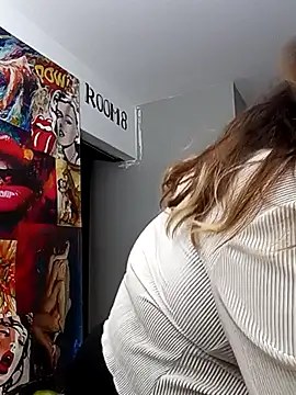 curvy diva  online show from 12-04-25, 09:30