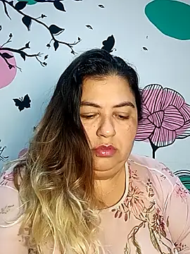 curvy diva  online show from 10-24-25, 11:09