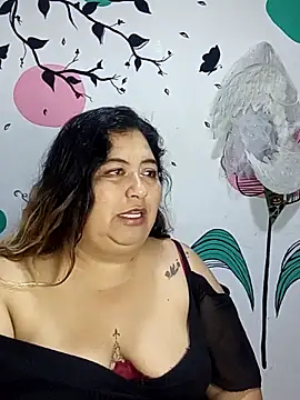 curvy diva  online show from 11-07-25, 10:09