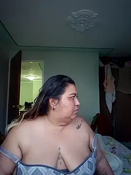 curvy diva  online show from 11-24-25, 10:32