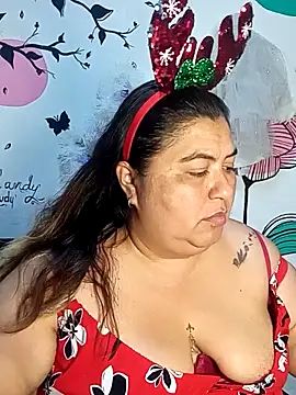 curvy diva  online show from 12-22-25, 11:43